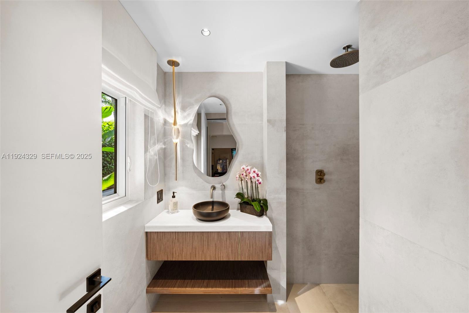 244 W San Marino Dr Miami Beach, FL 33139