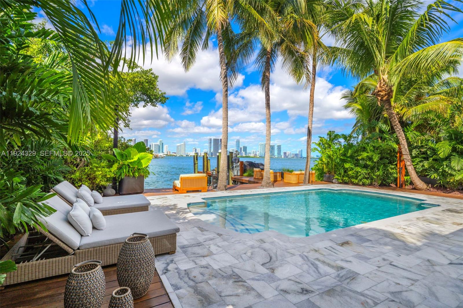 244 W San Marino Dr Miami Beach, FL 33139