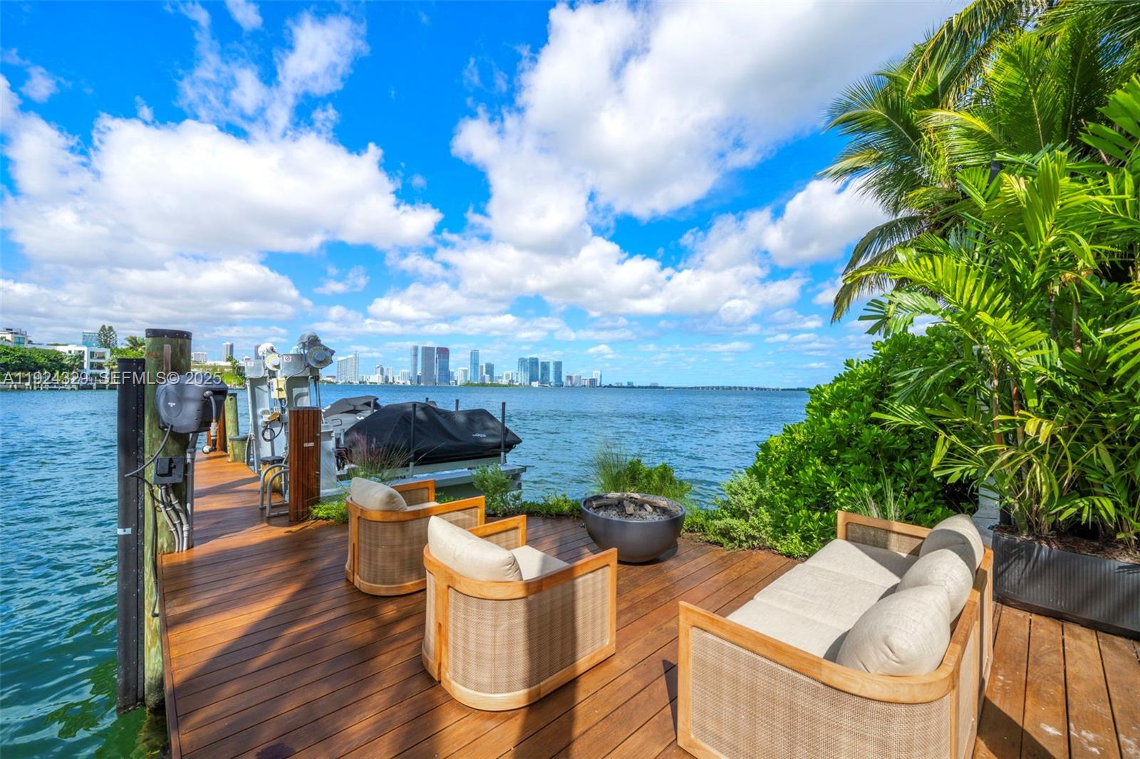 244 W San Marino Dr Miami Beach, FL 33139