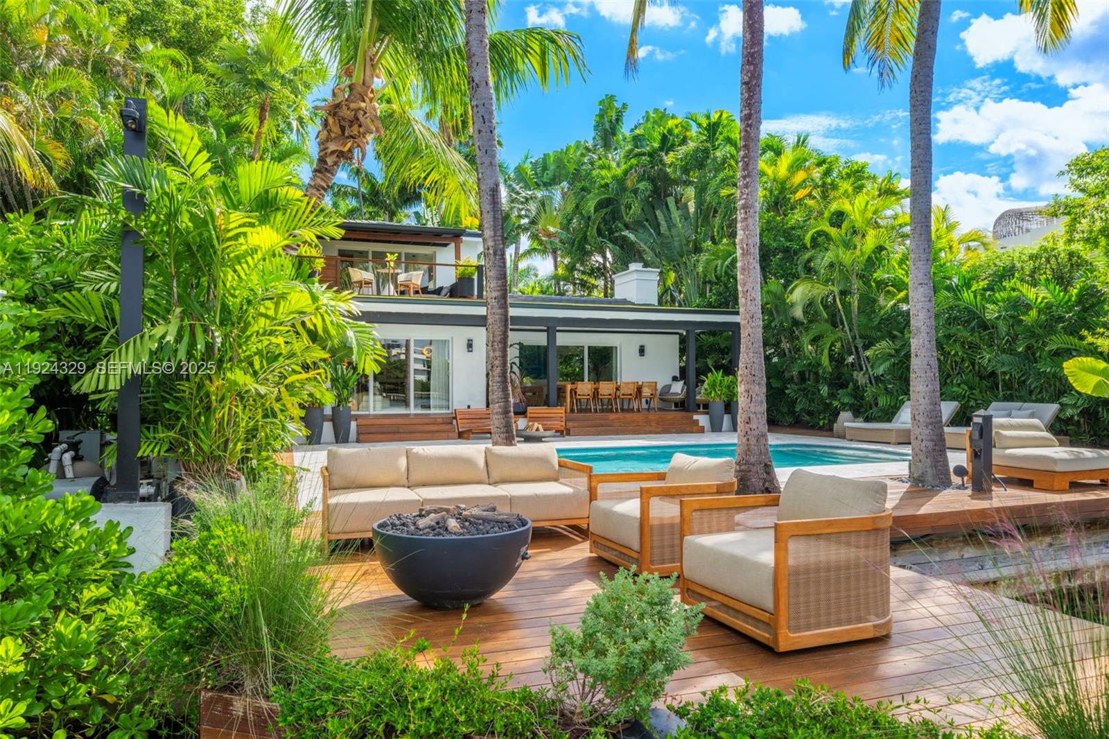 244 W San Marino Dr Miami Beach, FL 33139