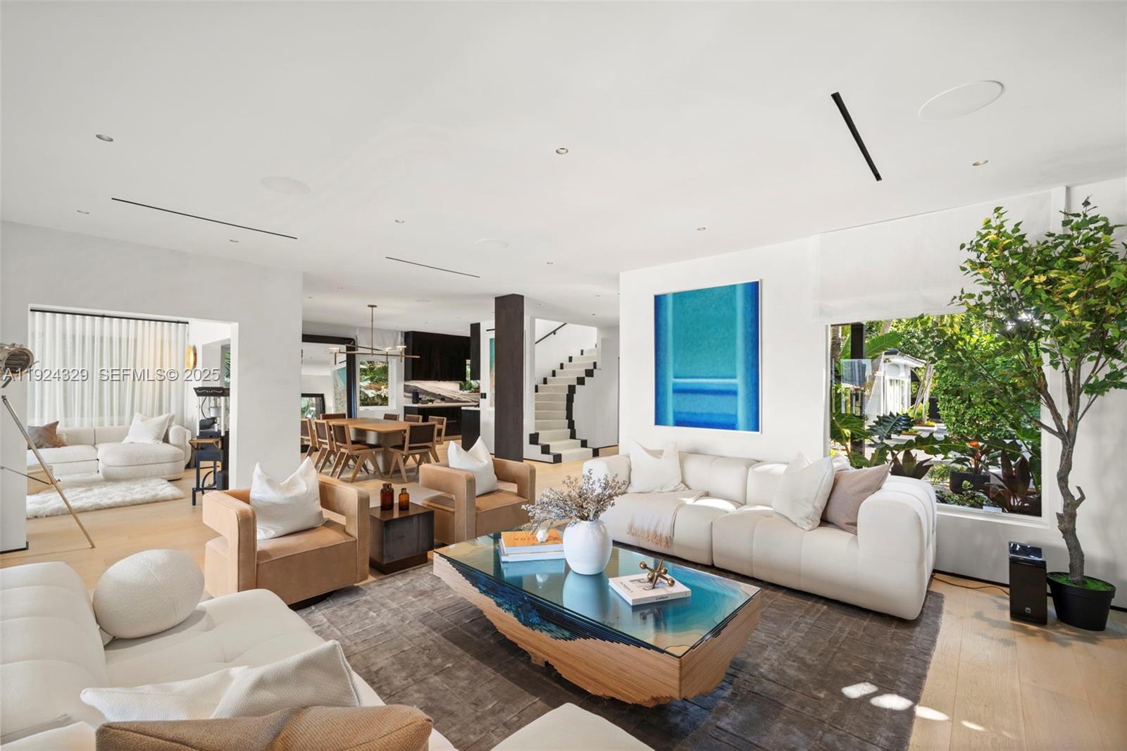 244 W San Marino Dr Miami Beach, FL 33139