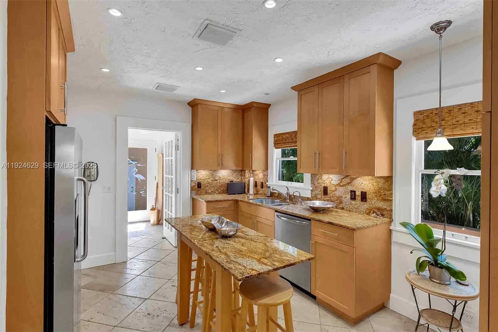 136 NE 101st St Miami Shores, FL 33138