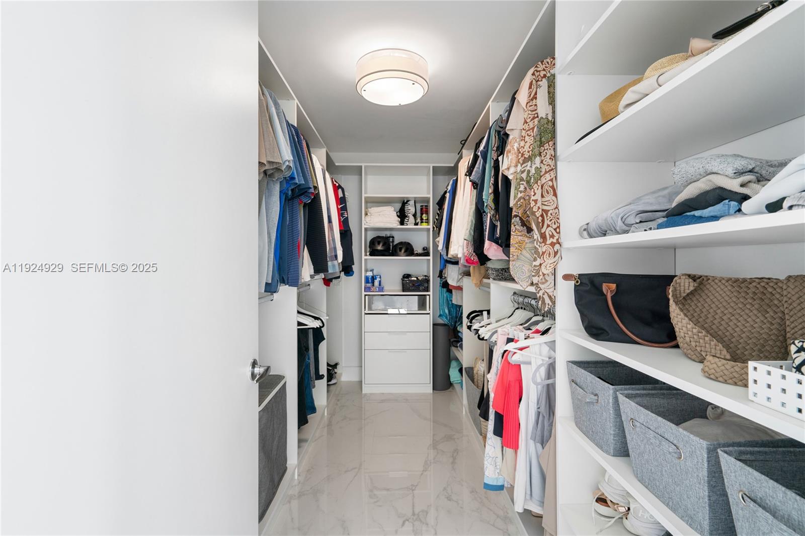 17111 Biscayne Blvd #2002 North Miami Beach, FL 33160