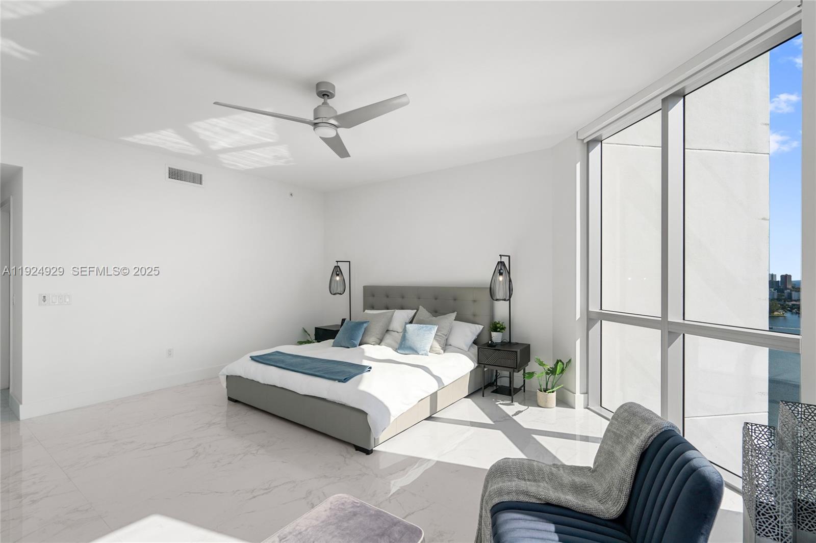 17111 Biscayne Blvd #2002 North Miami Beach, FL 33160