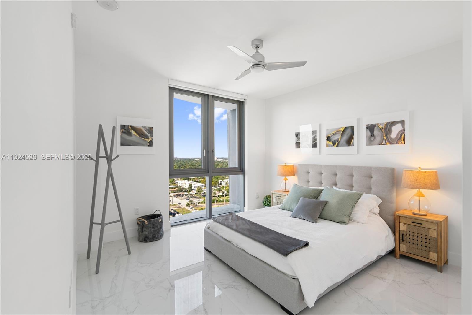 17111 Biscayne Blvd #2002 North Miami Beach, FL 33160