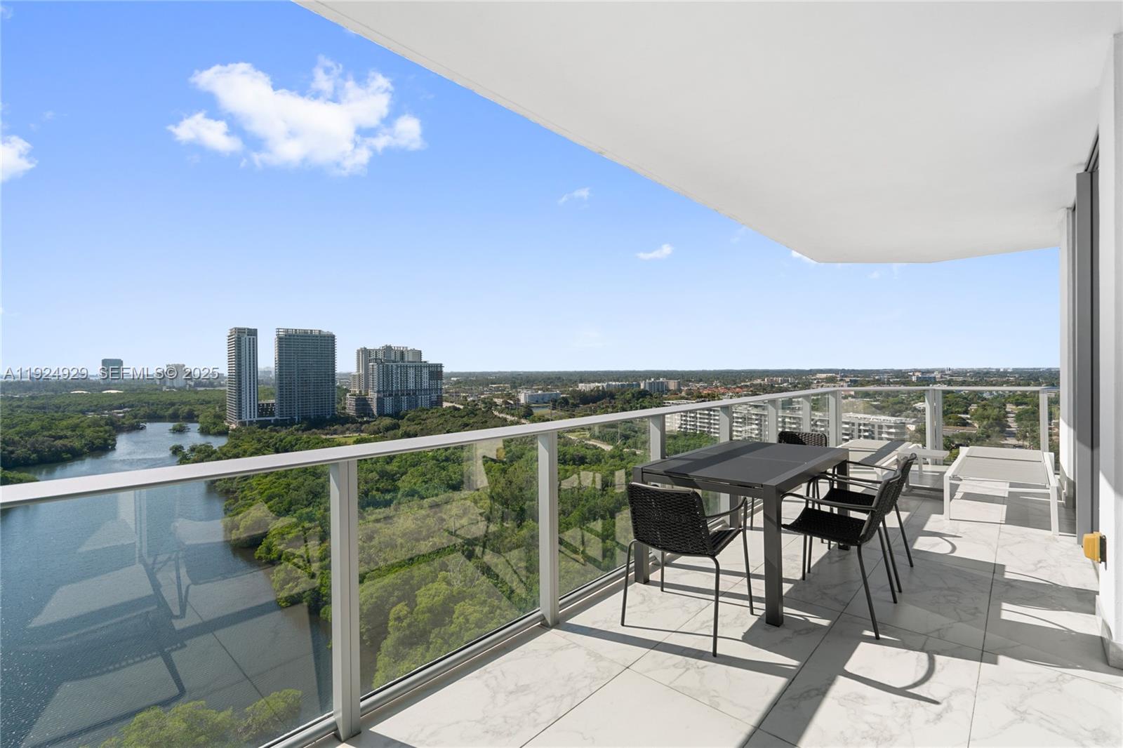 17111 Biscayne Blvd #2002 North Miami Beach, FL 33160