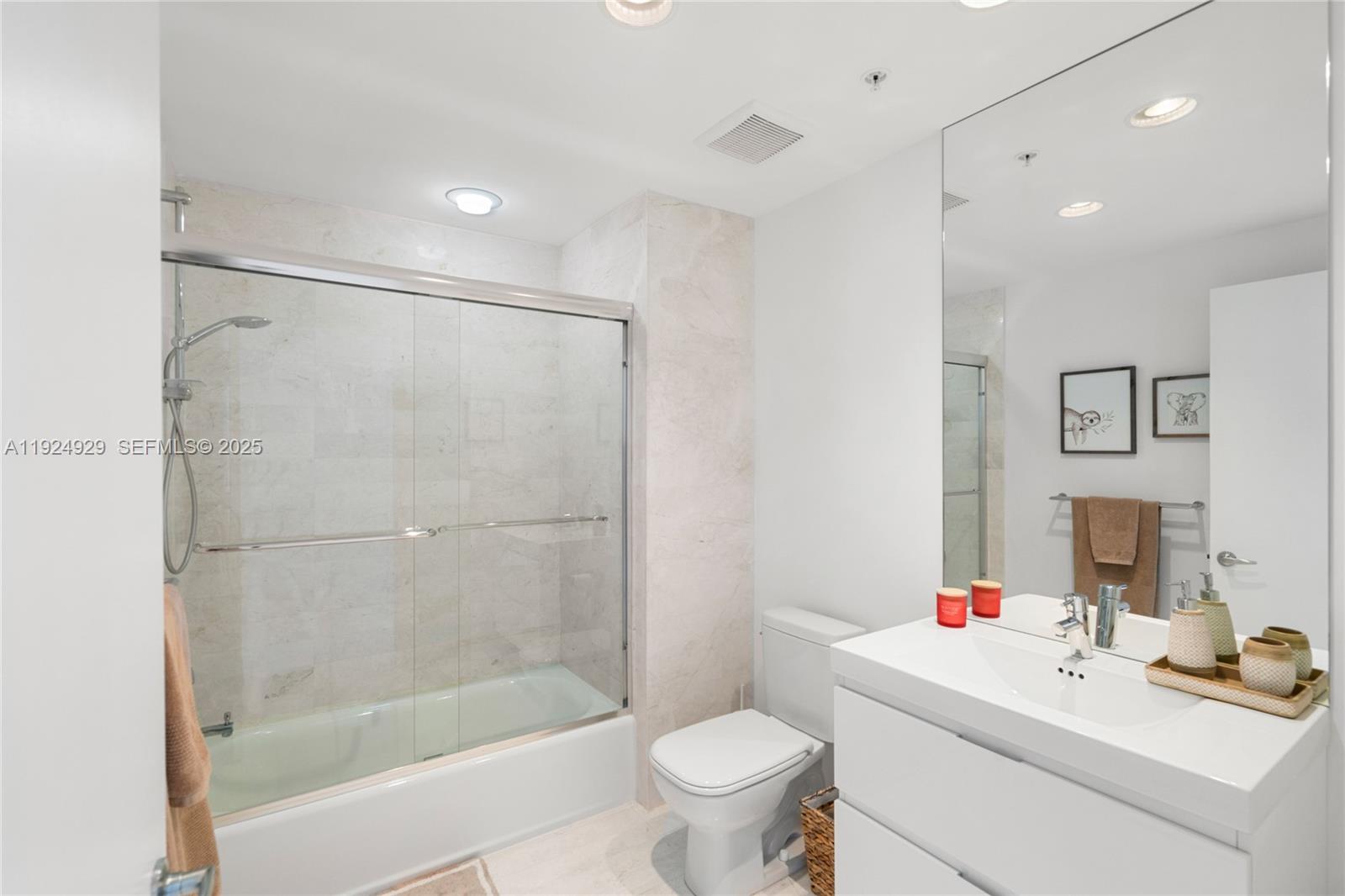 17111 Biscayne Blvd #2002 North Miami Beach, FL 33160