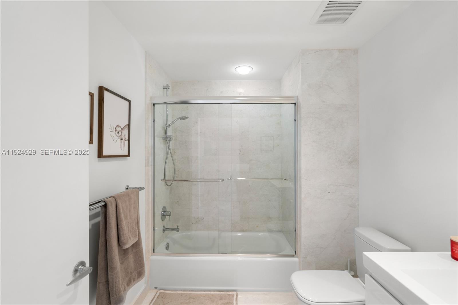 17111 Biscayne Blvd #2002 North Miami Beach, FL 33160