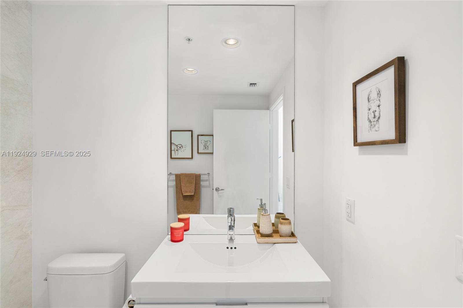 17111 Biscayne Blvd #2002 North Miami Beach, FL 33160