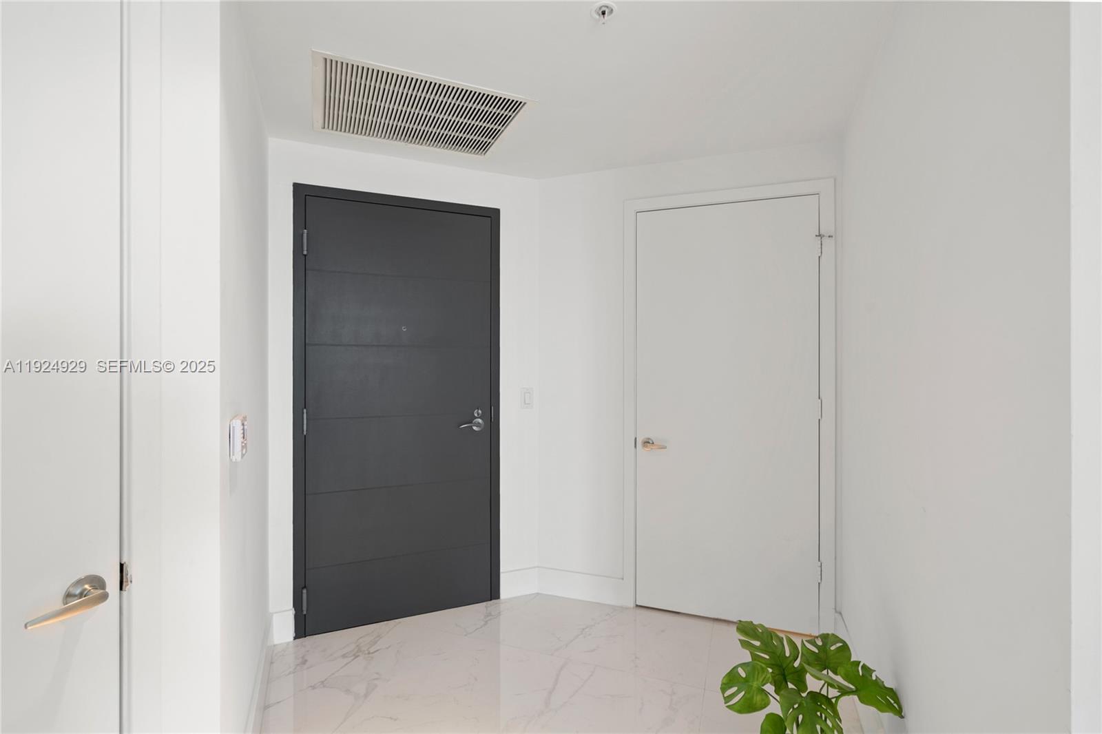 17111 Biscayne Blvd #2002 North Miami Beach, FL 33160