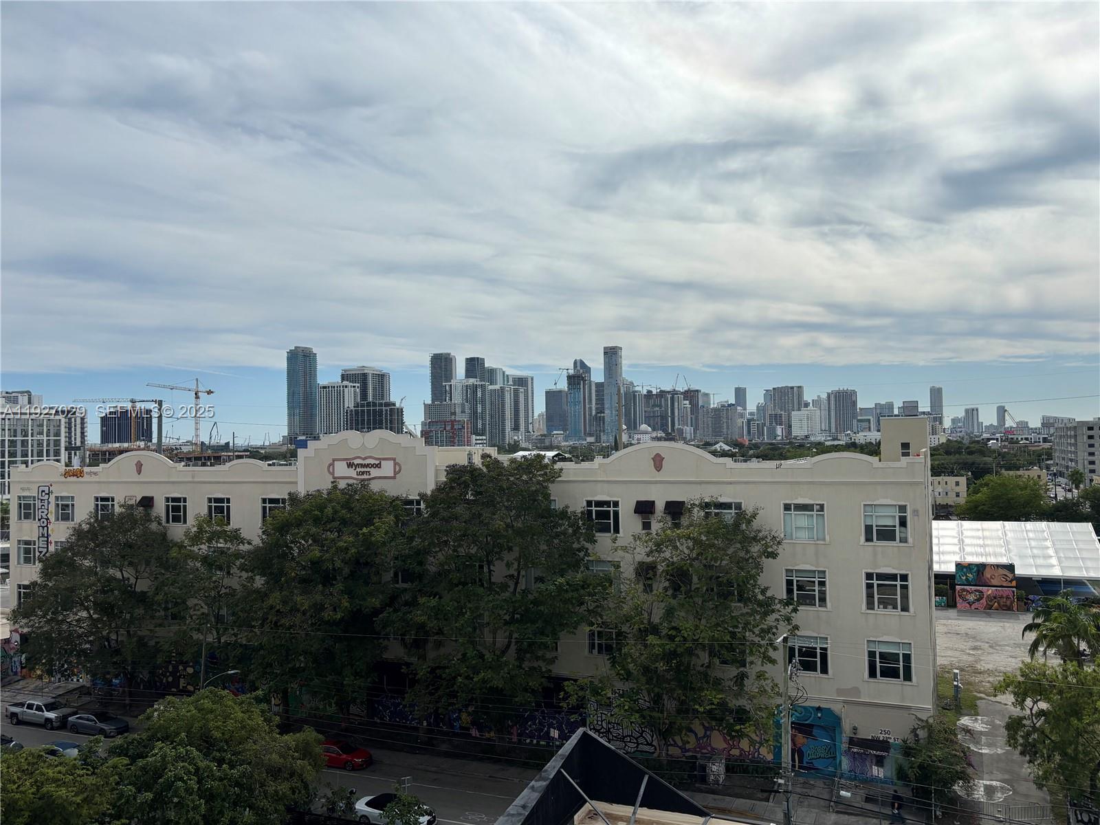 250 NW 24th St #3C Miami, FL 33127