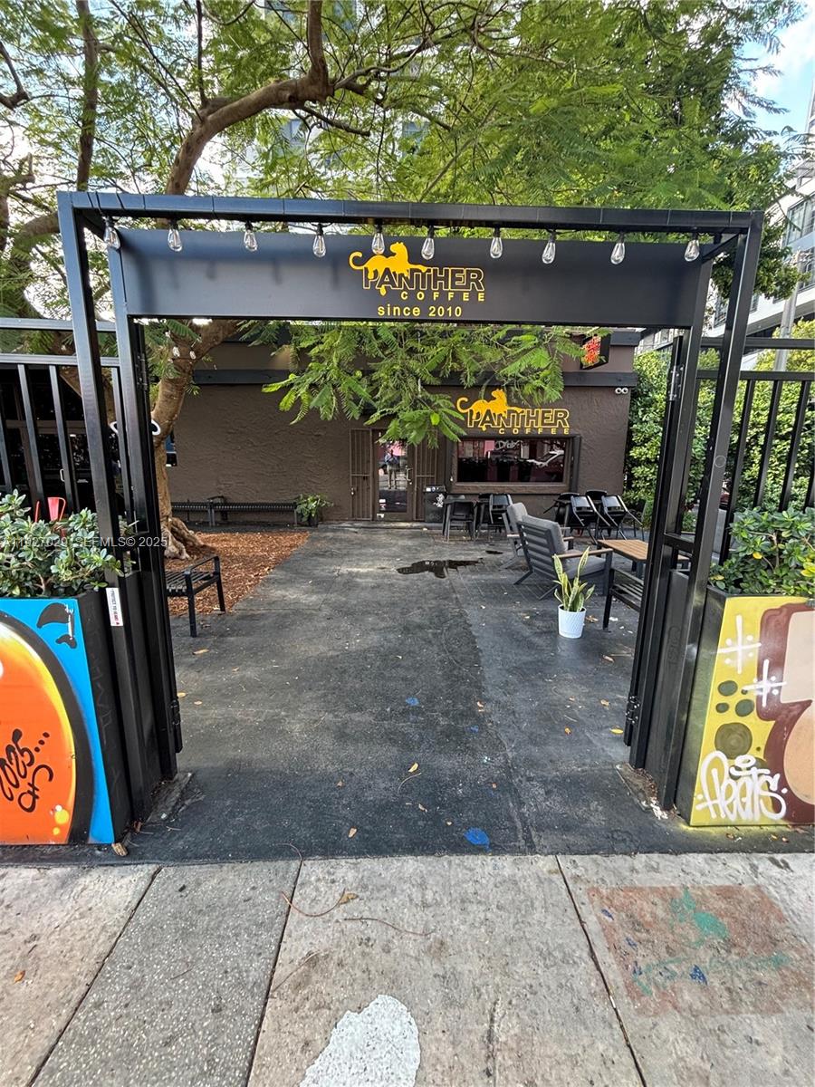 250 NW 24th St #3C Miami, FL 33127