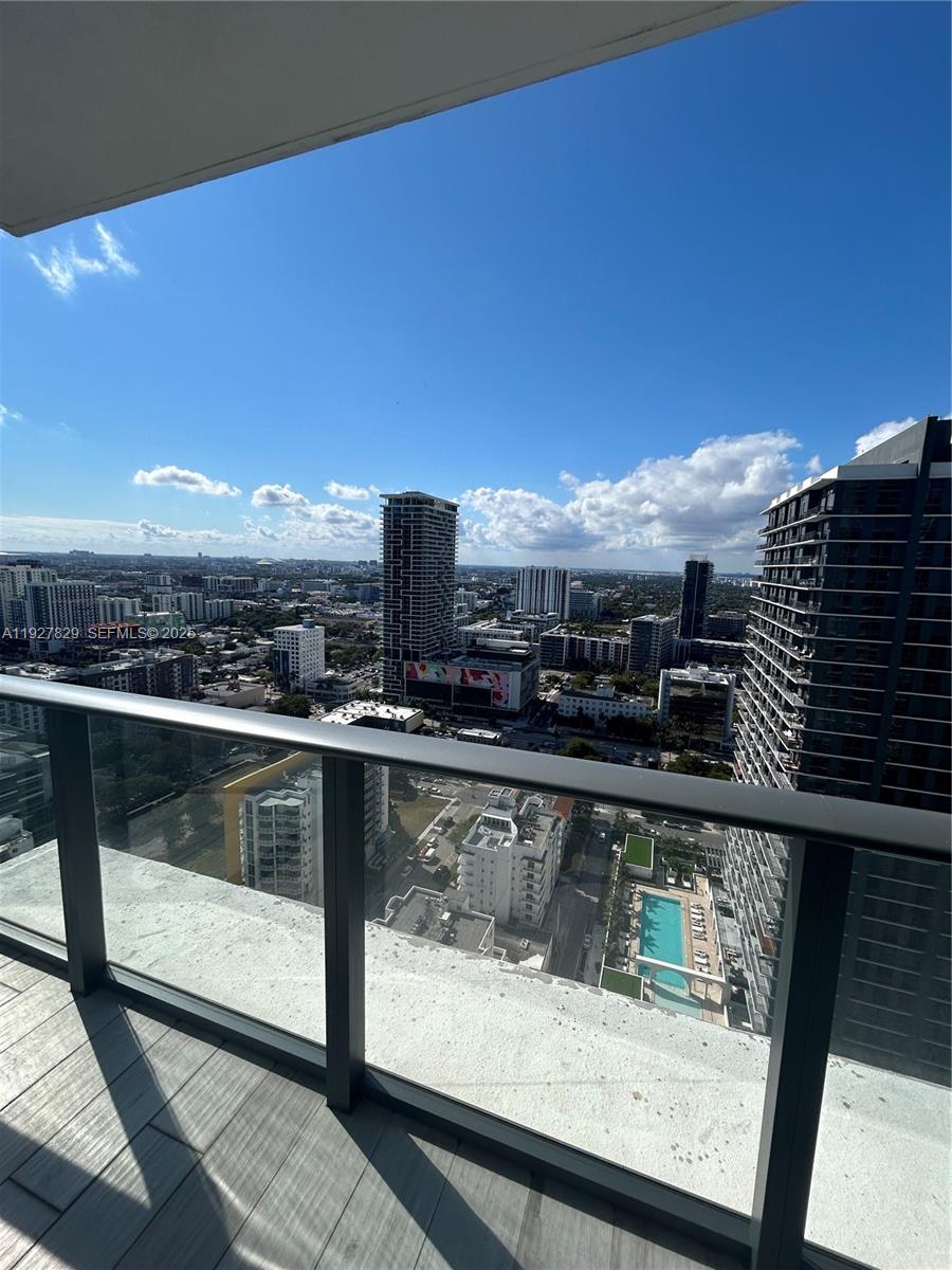 480 NE 31st St #3001 Miami, FL 33137