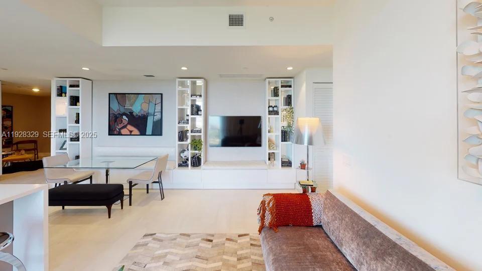 2000 Metropica Way #1701