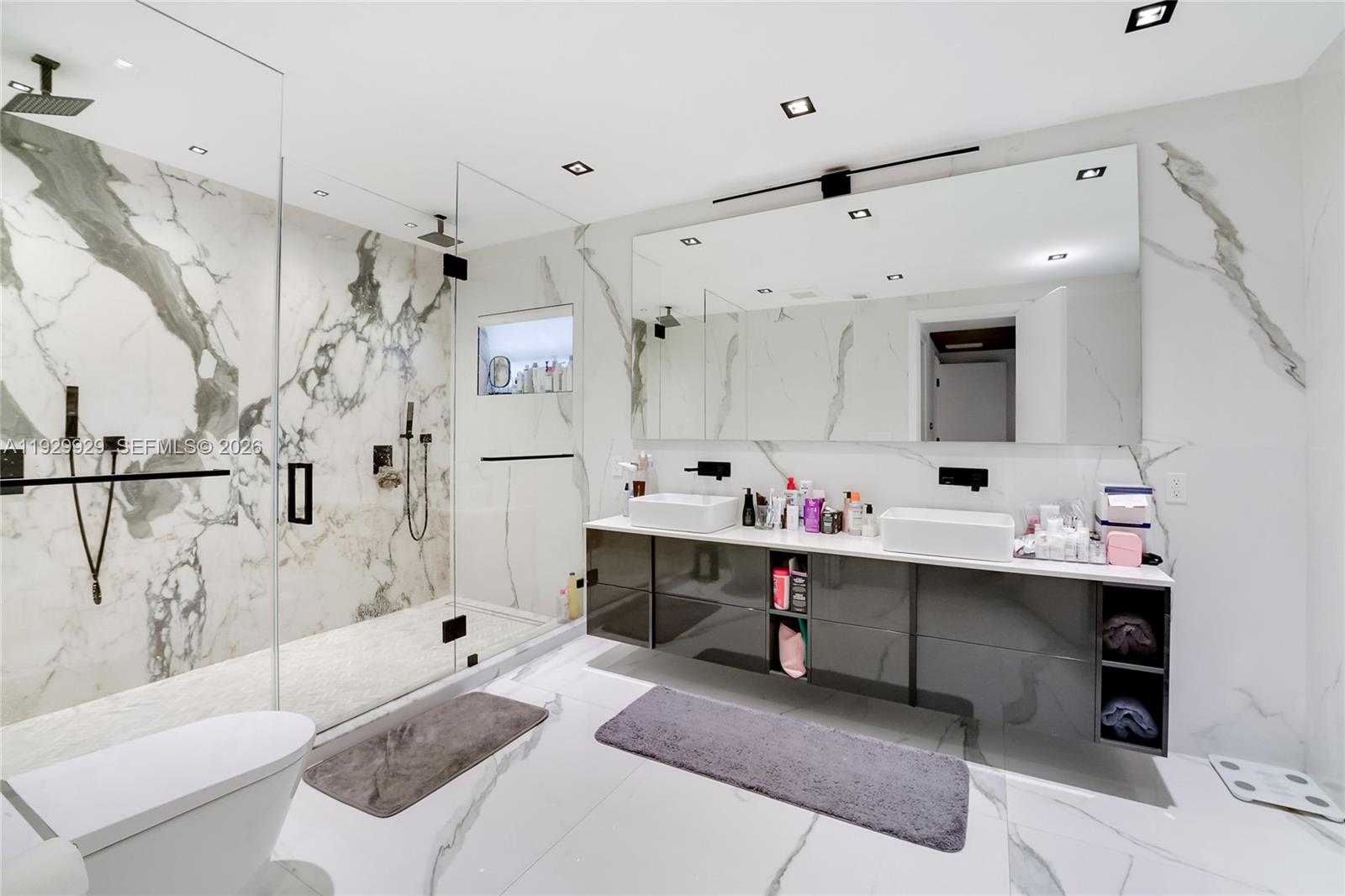 431 Layne Blvd Hallandale Beach, FL 33009