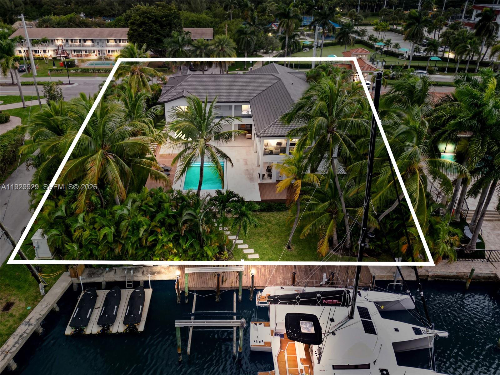 431 Layne Blvd Hallandale Beach, FL 33009