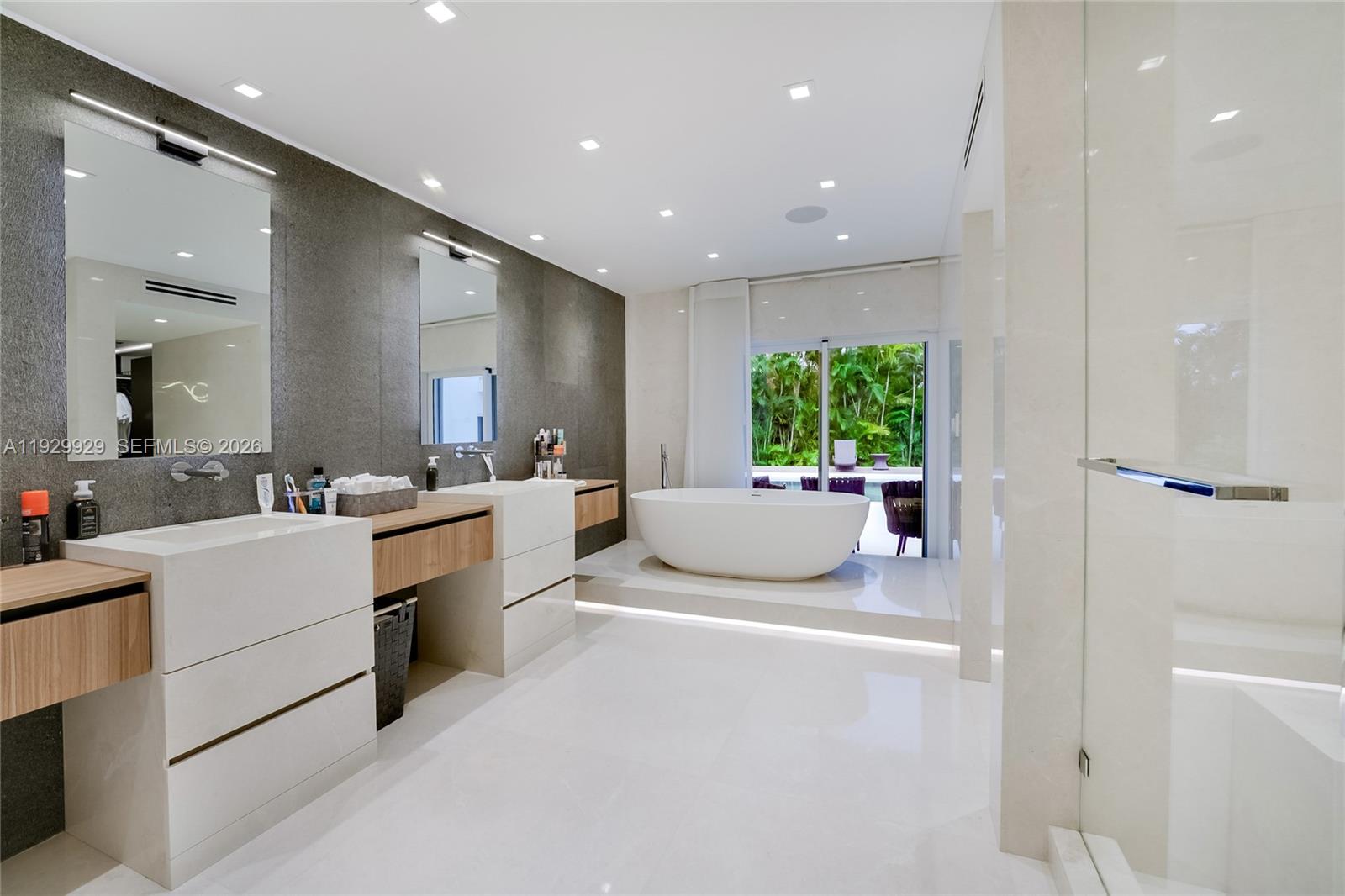 431 Layne Blvd Hallandale Beach, FL 33009