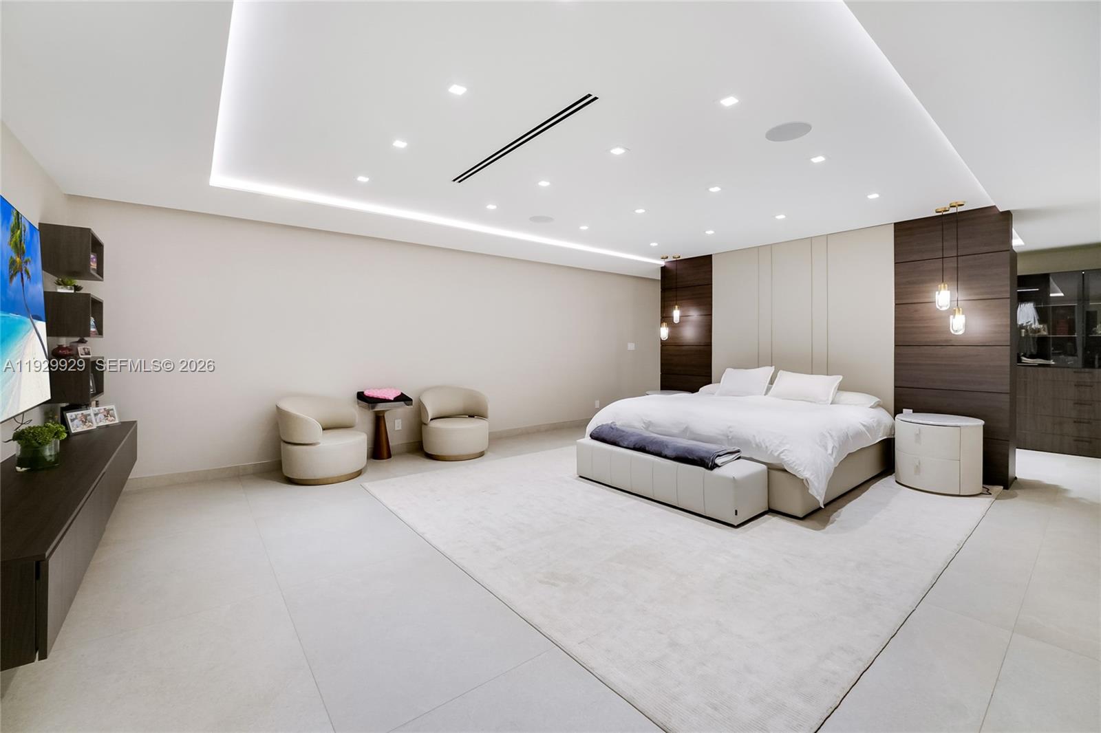 431 Layne Blvd Hallandale Beach, FL 33009