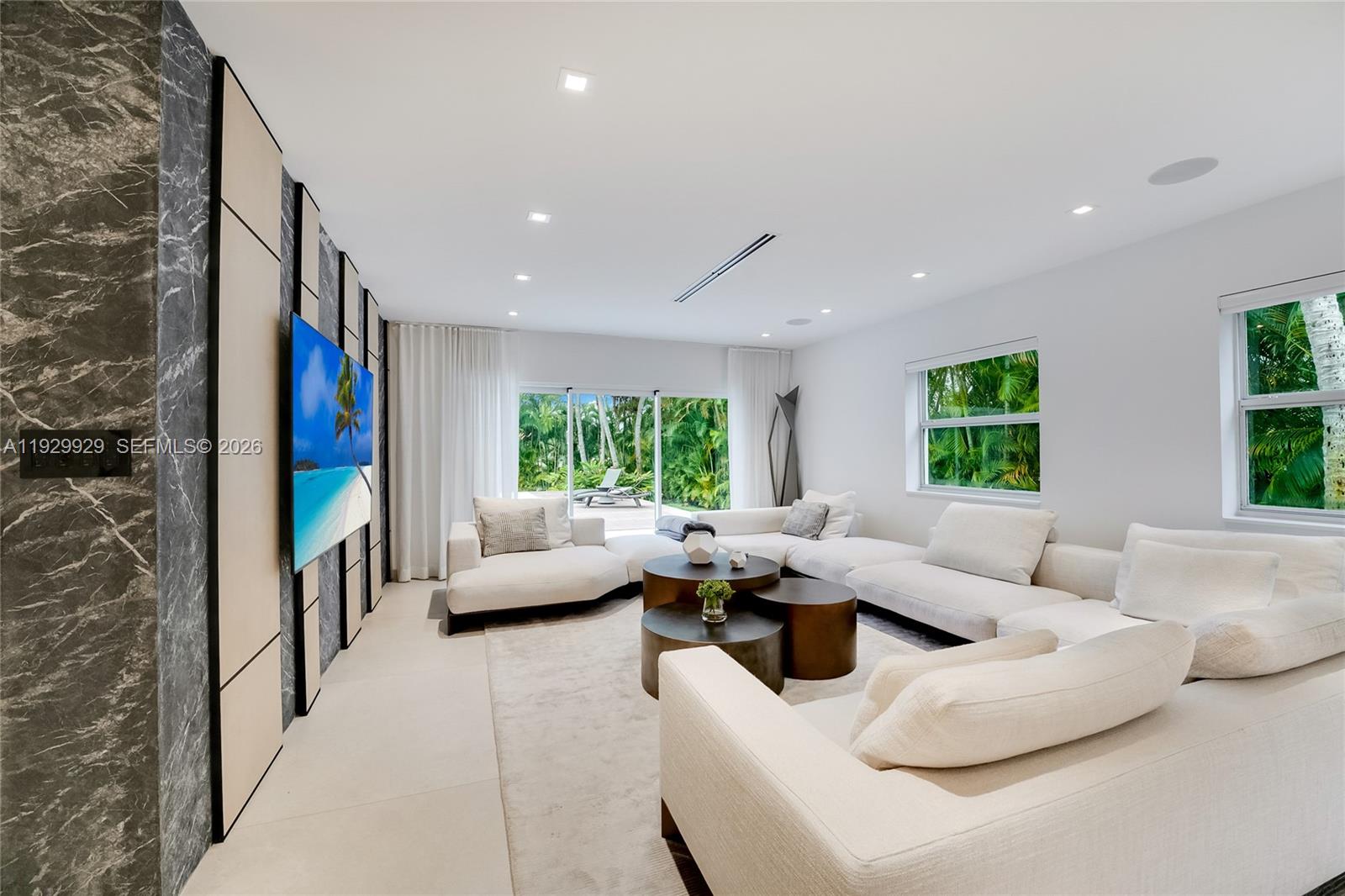 431 Layne Blvd Hallandale Beach, FL 33009