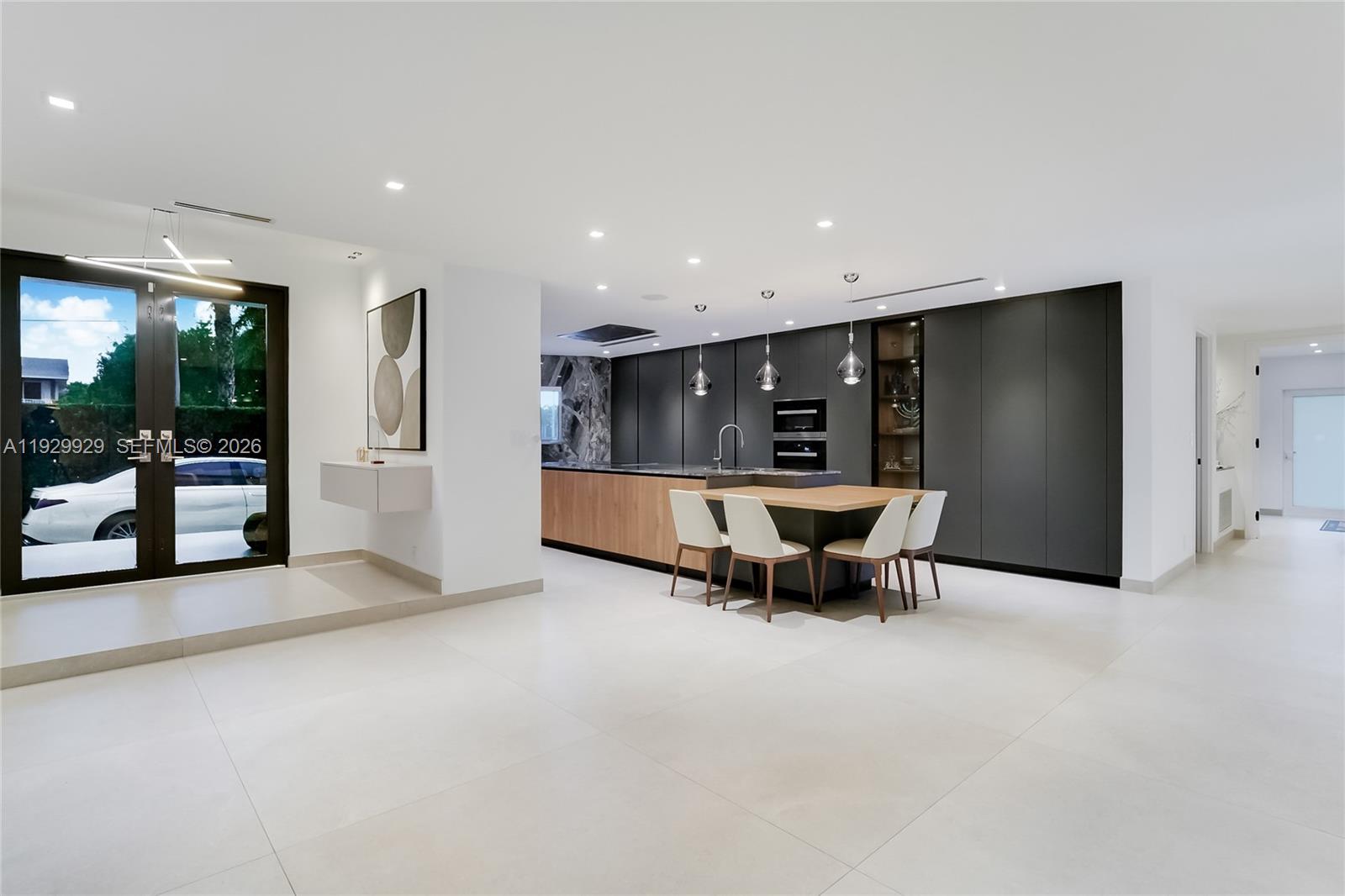 431 Layne Blvd Hallandale Beach, FL 33009