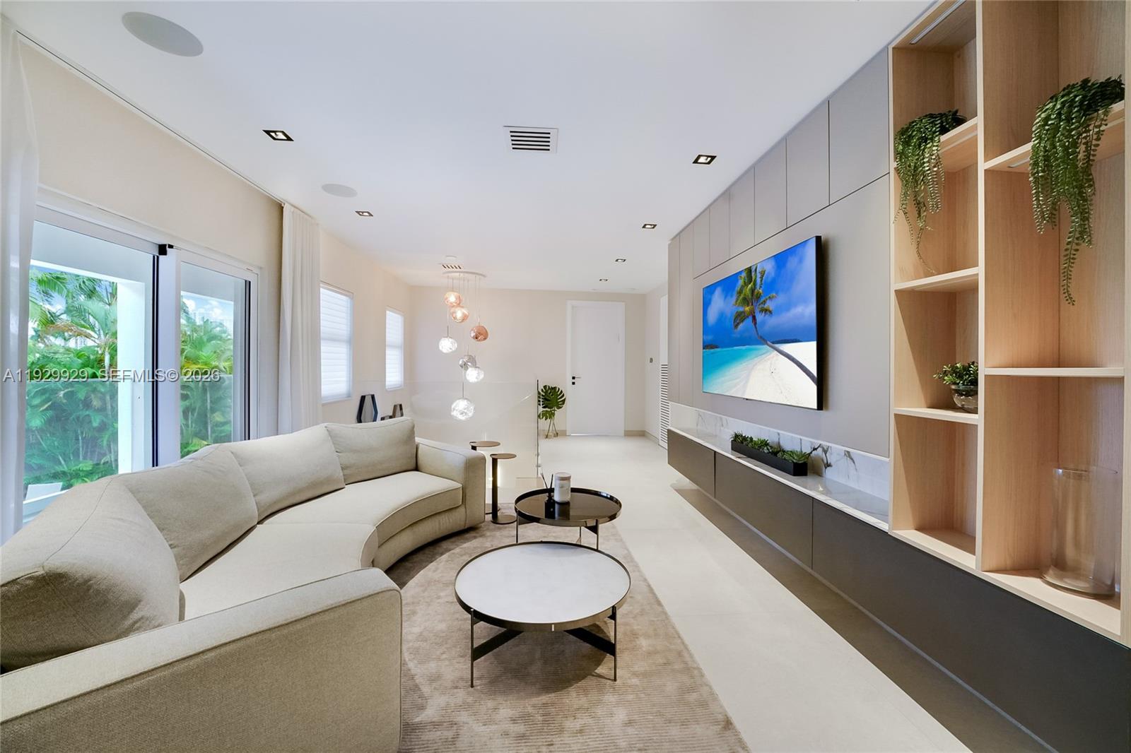 431 Layne Blvd Hallandale Beach, FL 33009