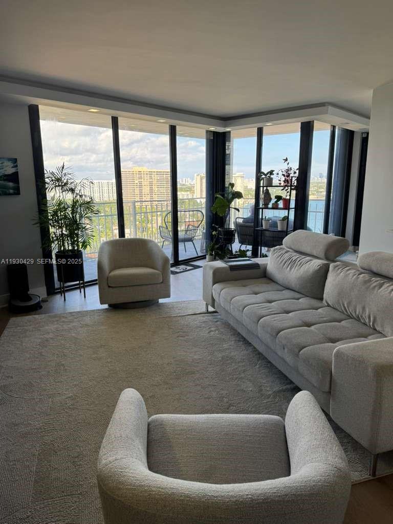 4000 Towerside Ter #1901 Miami, FL 33138