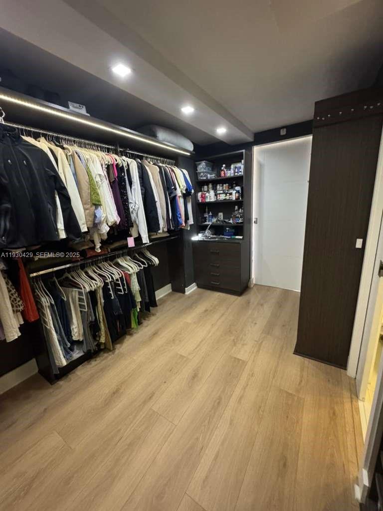 4000 Towerside Ter #1901 Miami, FL 33138