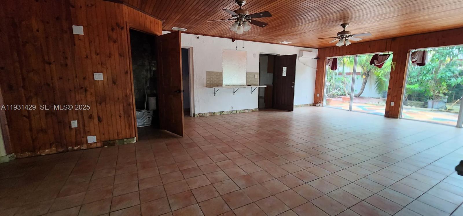 10955 SW 56th St Miami, FL 33165