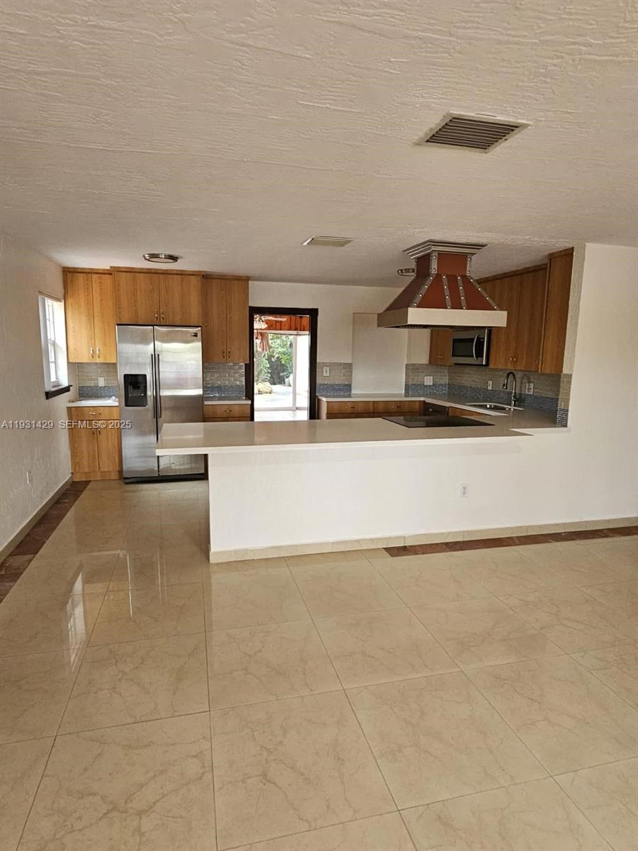 10955 SW 56th St Miami, FL 33165