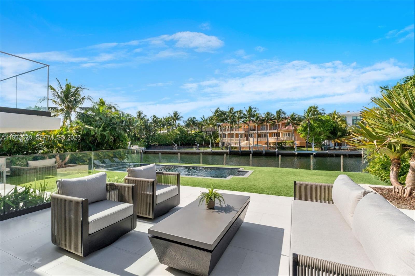 6970 Sunrise Dr Coral Gables, FL 33133