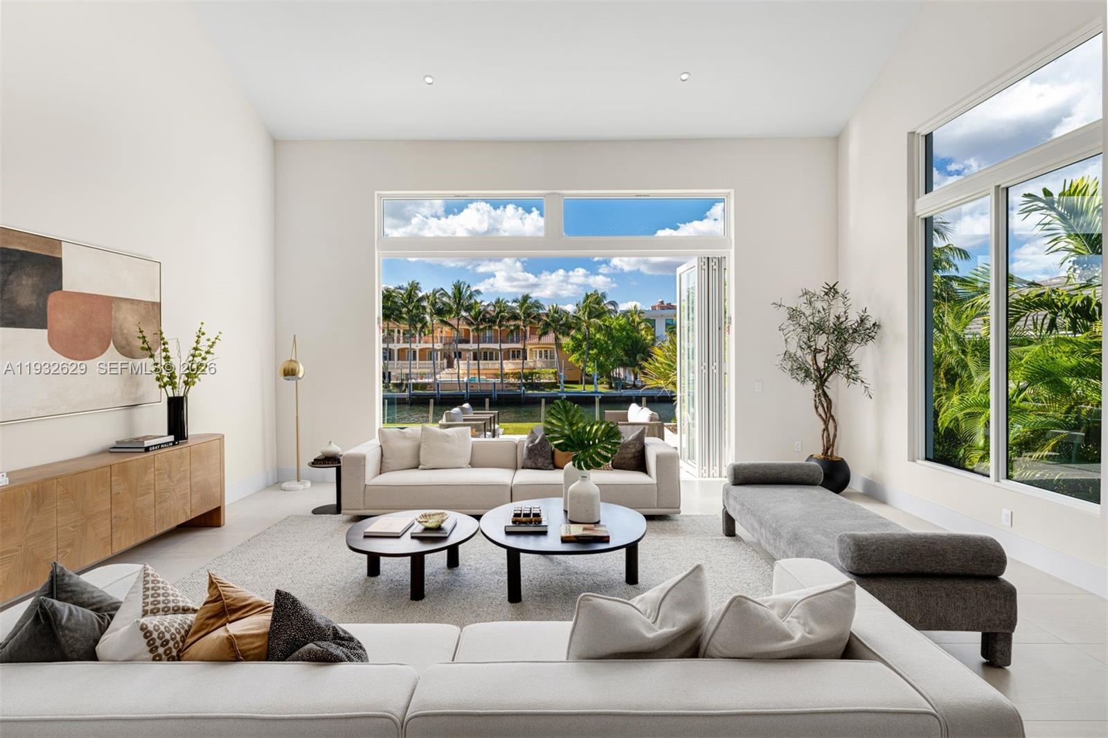 6970 Sunrise Dr Coral Gables, FL 33133