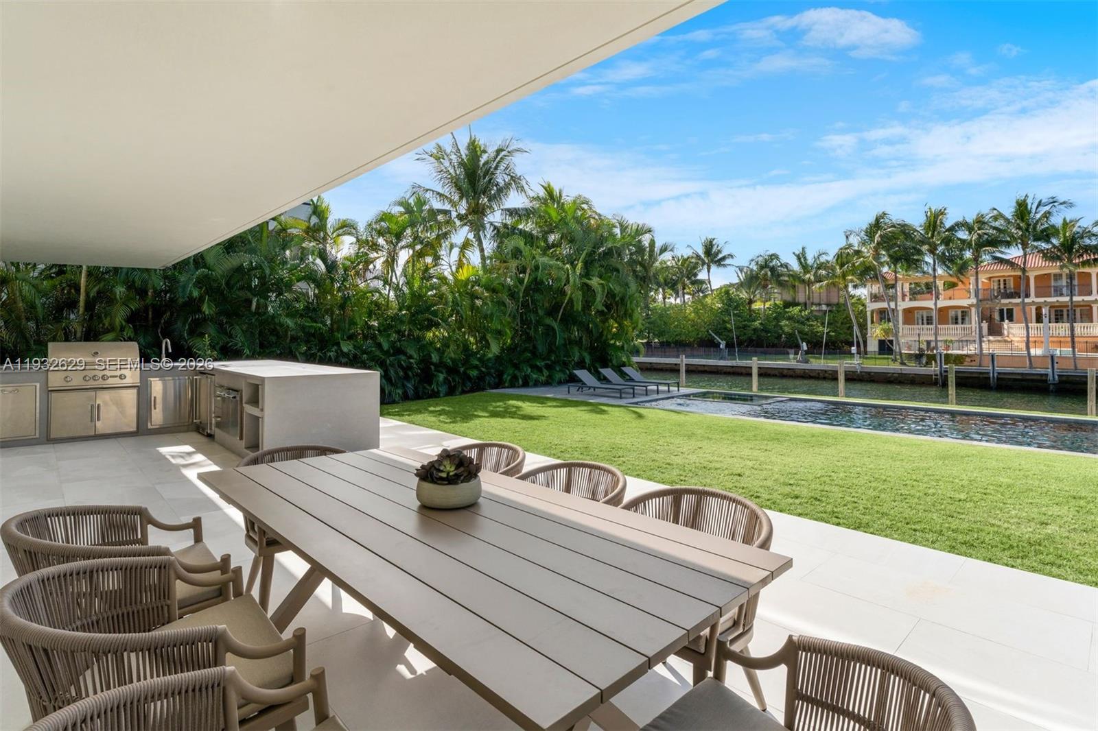 6970 Sunrise Dr Coral Gables, FL 33133