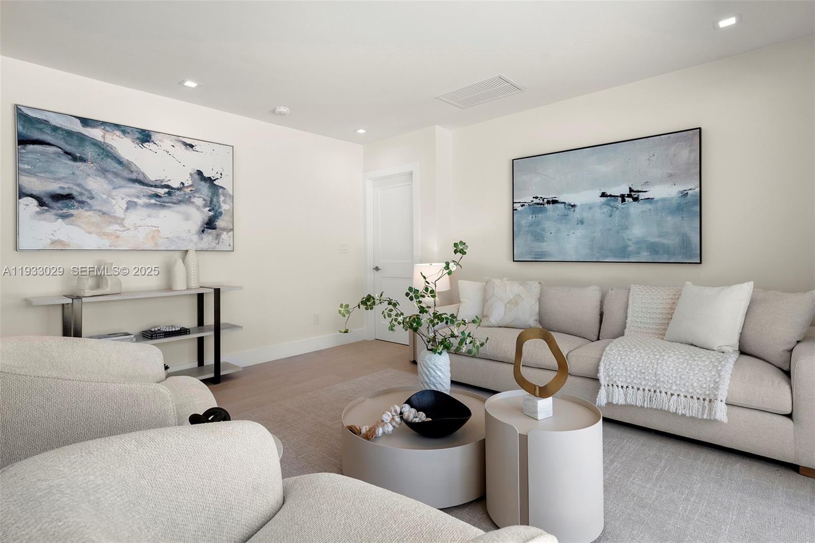 10945 SW 75th Ct Pinecrest, FL 33156