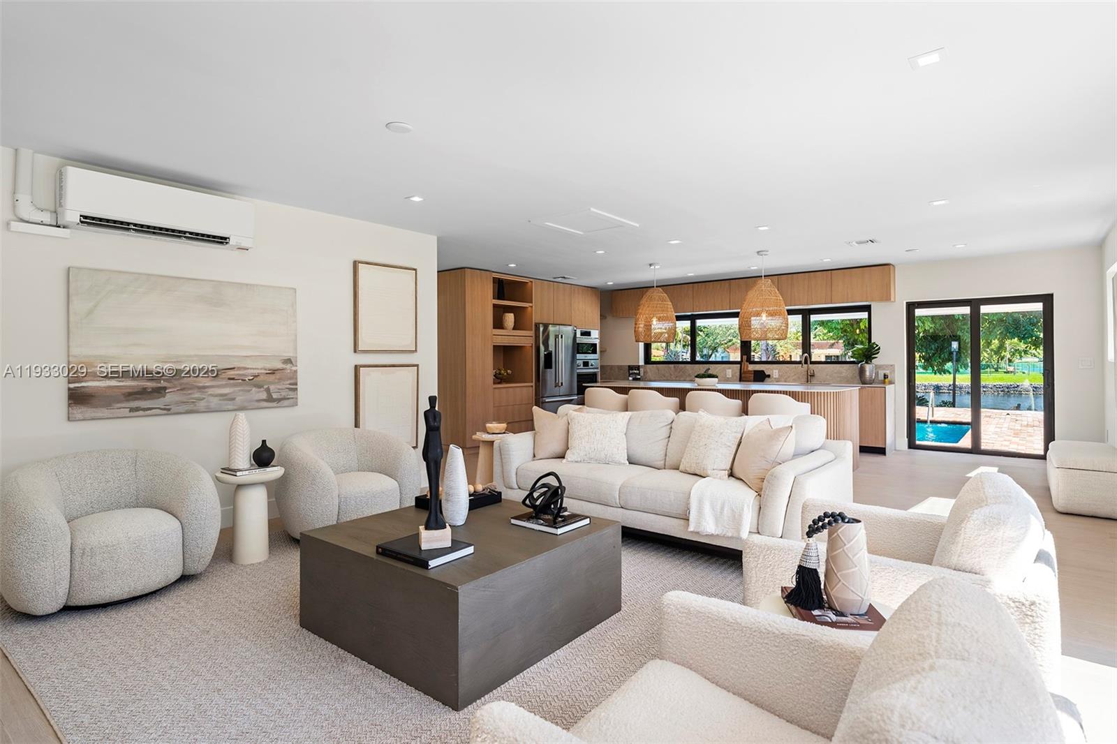 10945 SW 75th Ct Pinecrest, FL 33156