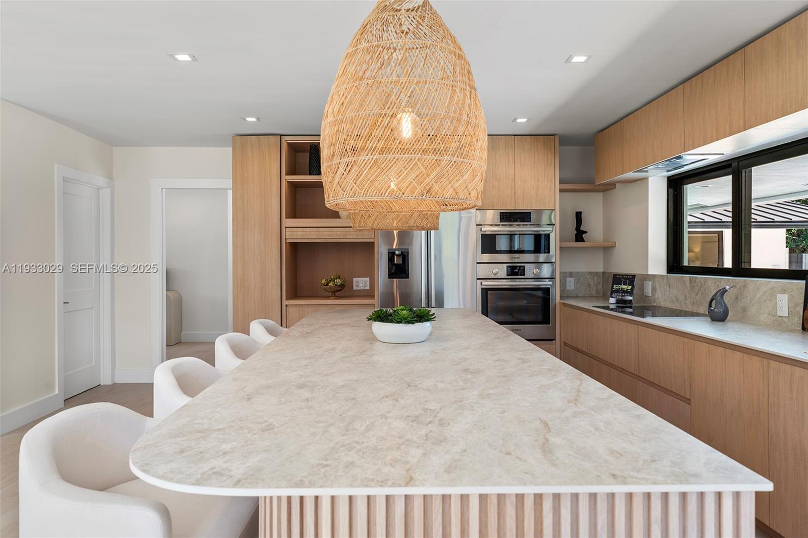 10945 SW 75th Ct Pinecrest, FL 33156