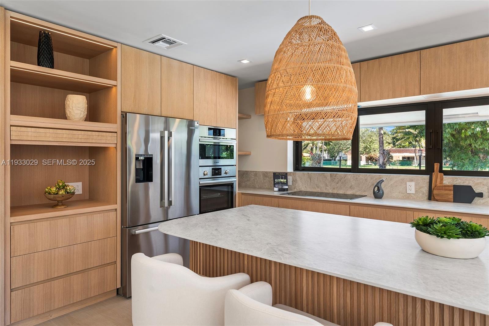 10945 SW 75th Ct Pinecrest, FL 33156