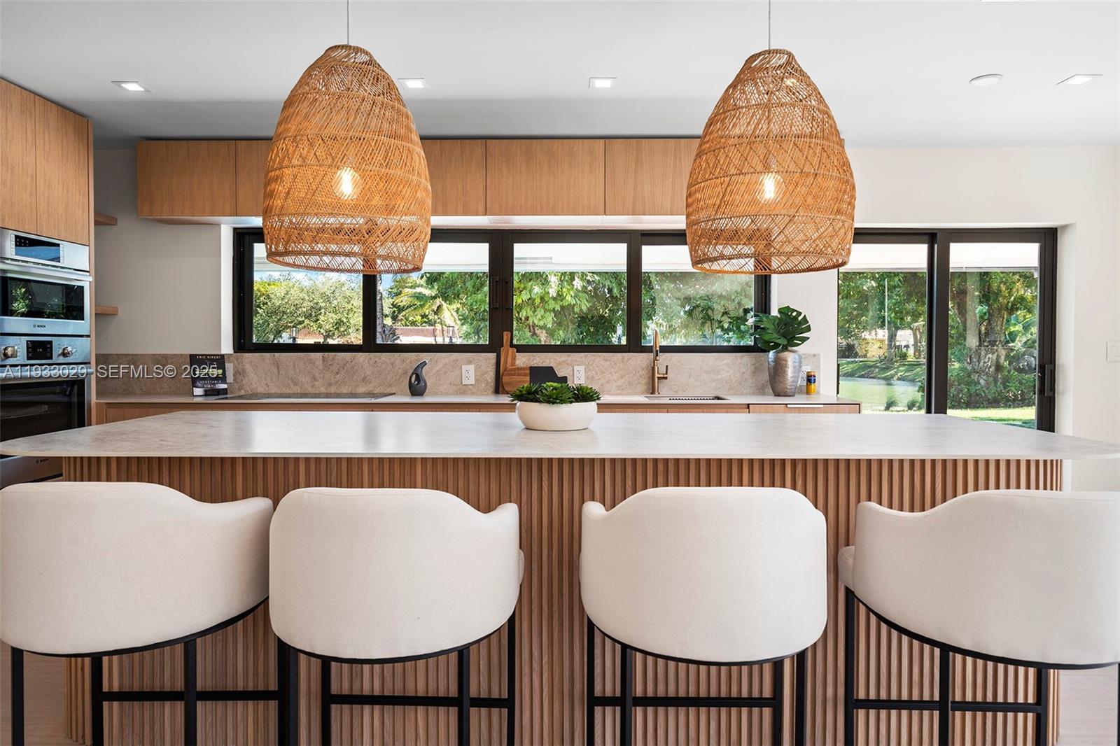 10945 SW 75th Ct Pinecrest, FL 33156