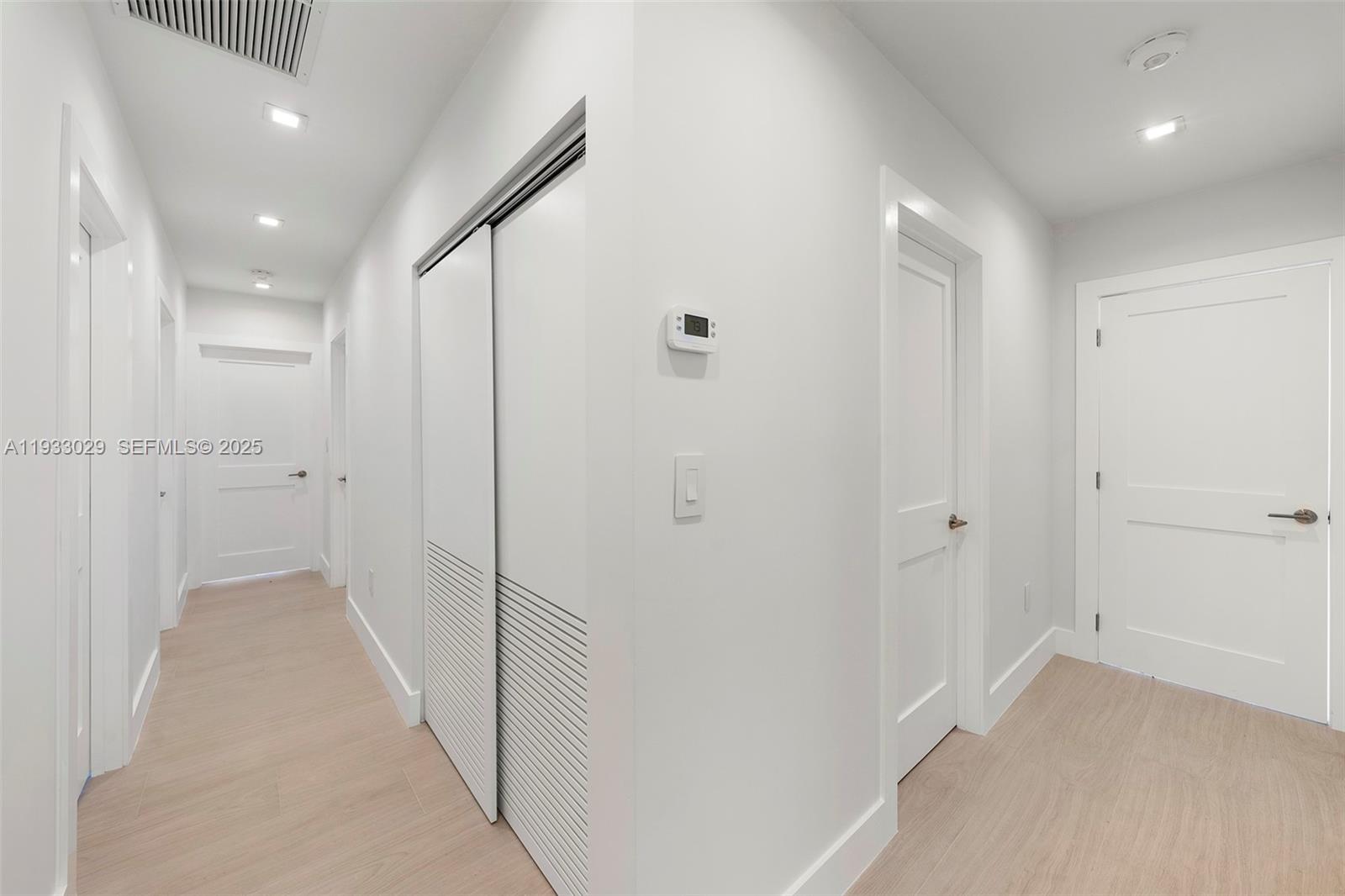 10945 SW 75th Ct Pinecrest, FL 33156