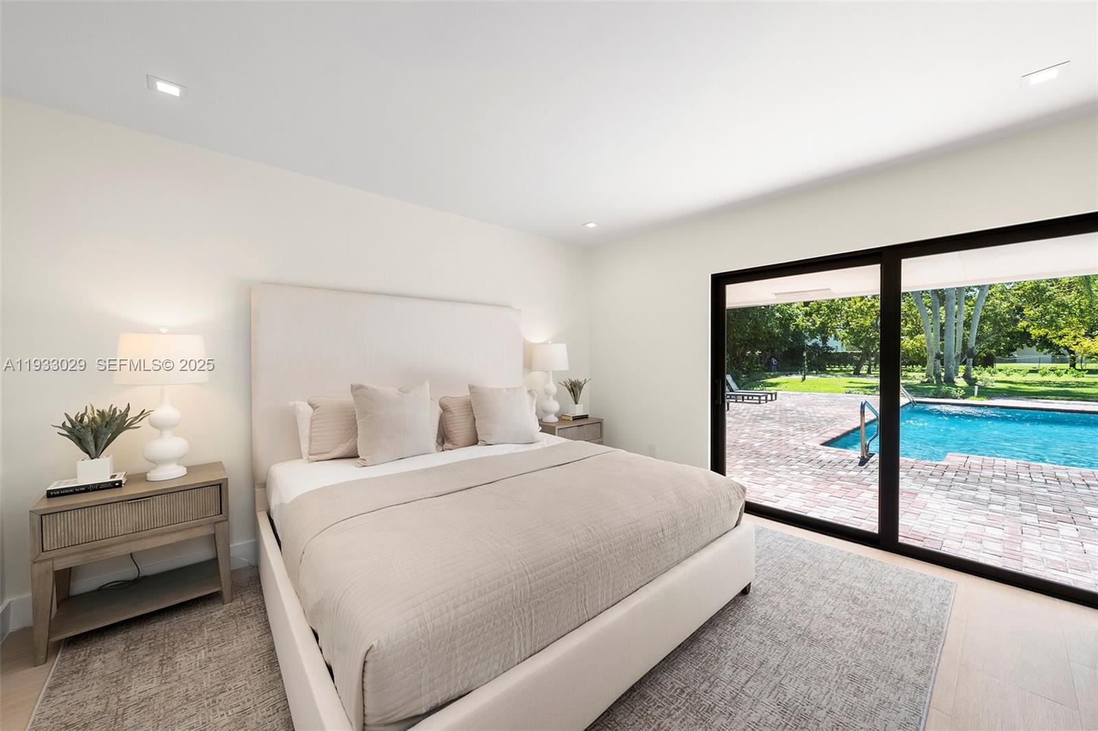 10945 SW 75th Ct Pinecrest, FL 33156