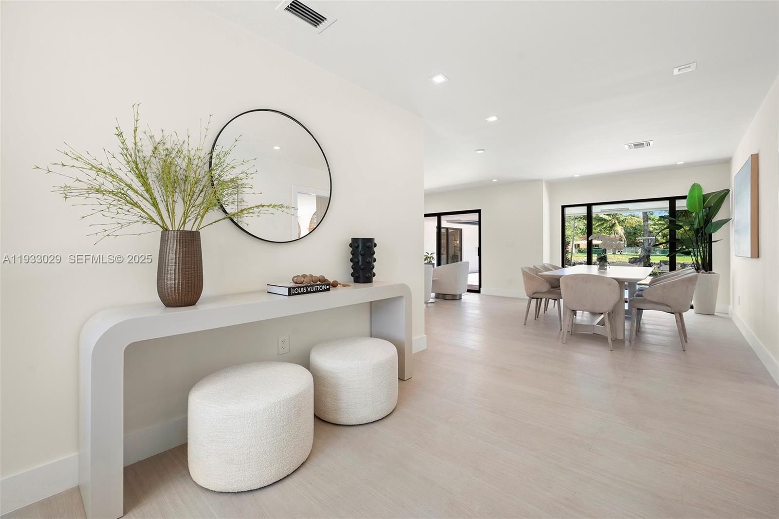 10945 SW 75th Ct Pinecrest, FL 33156