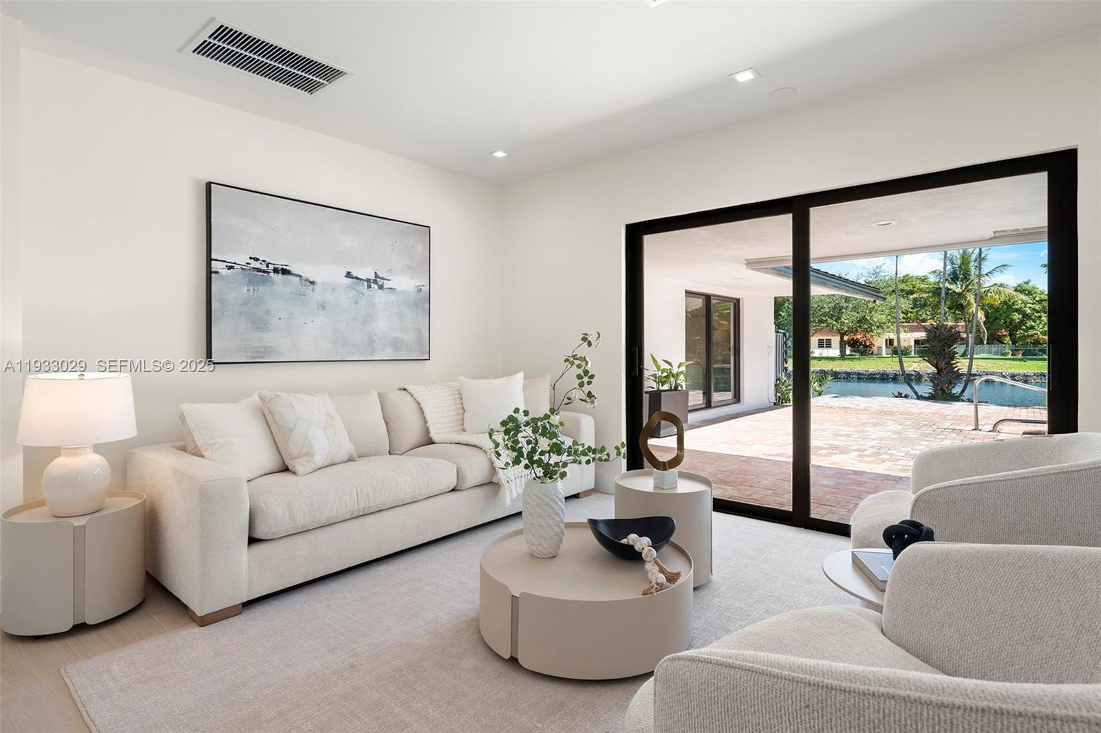 10945 SW 75th Ct Pinecrest, FL 33156