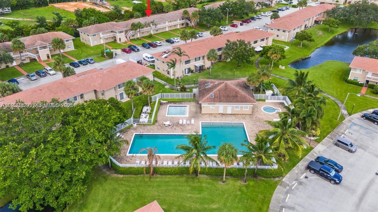 1016 Twin Lks Dr #20-G Coral Springs, FL 33071