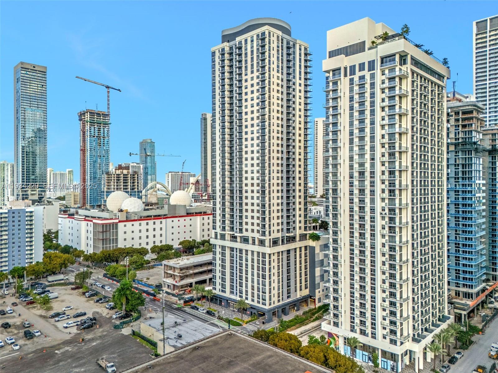 image The Crosby Miami Worldcenter15