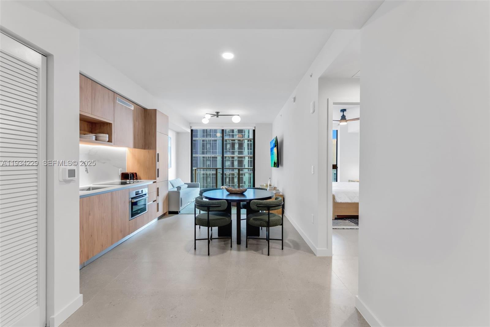 image The Crosby Miami Worldcenter4