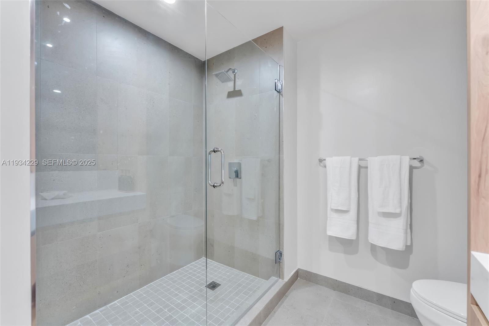 image The Crosby Miami Worldcenter8