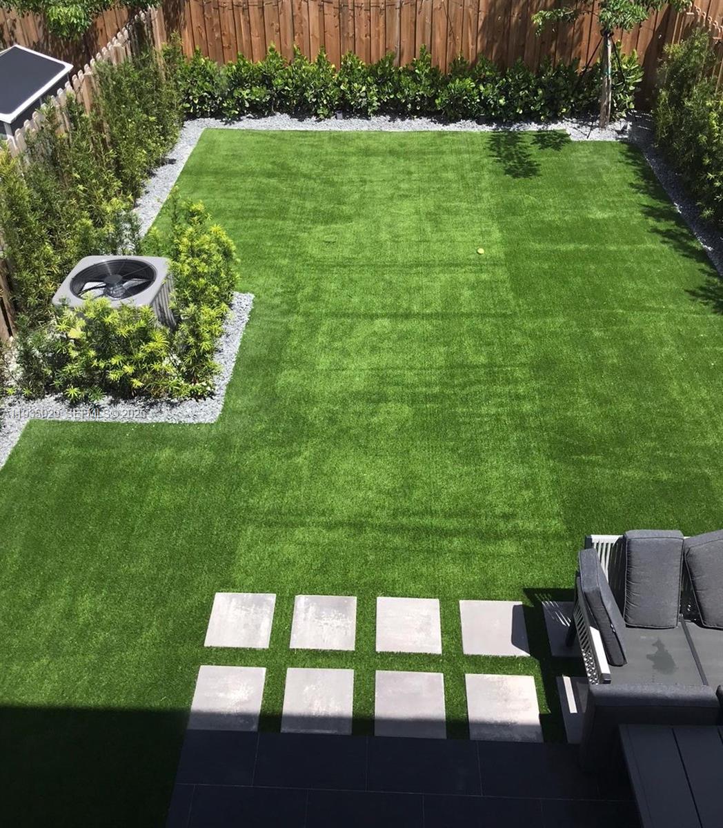 3721 SW 88th Pl #B Miami, FL 33165