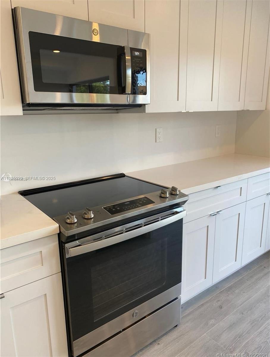 3721 SW 88th Pl #B Miami, FL 33165