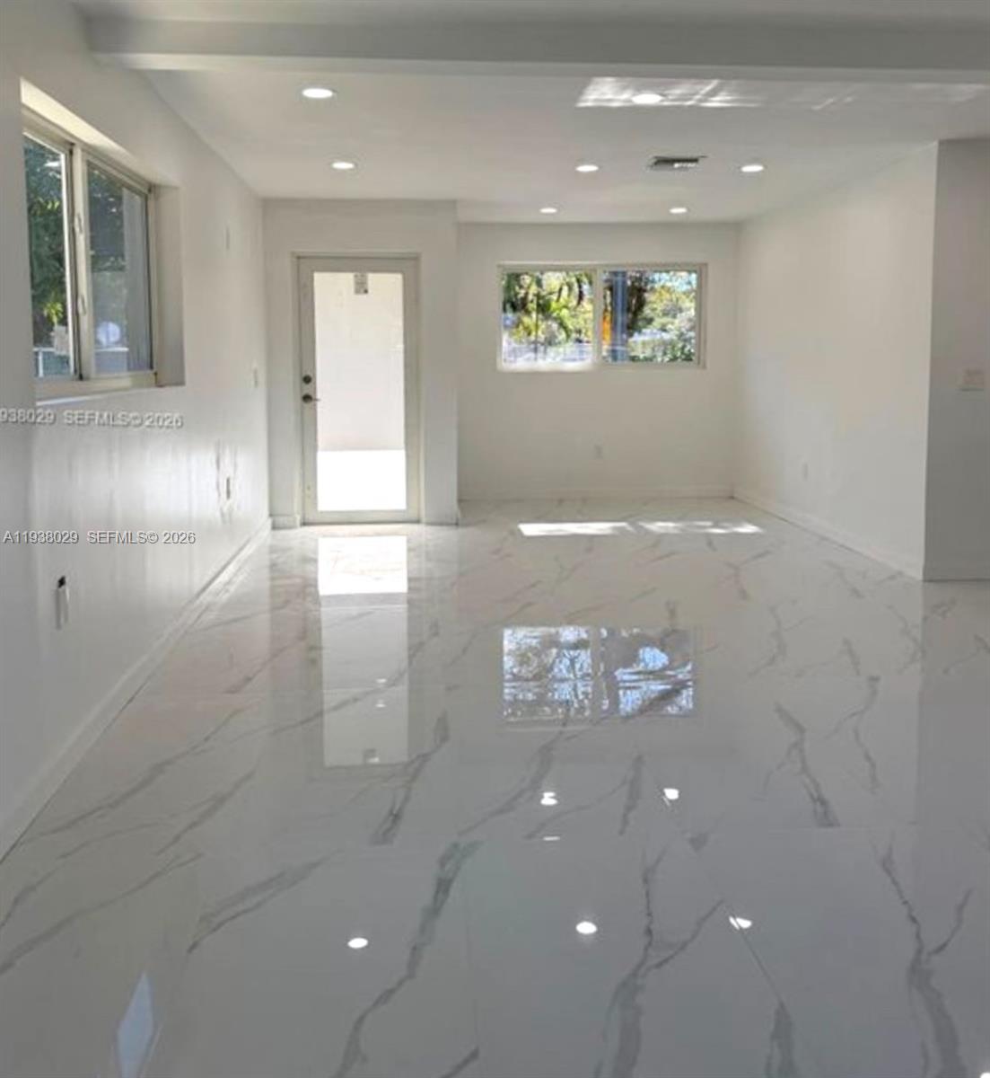 6091 SW 64th Ter South Miami, FL 33143