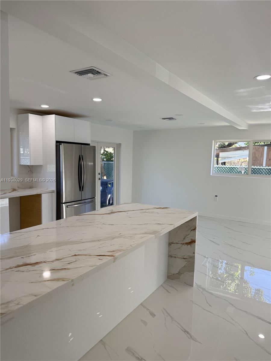 6091 SW 64th Ter South Miami, FL 33143