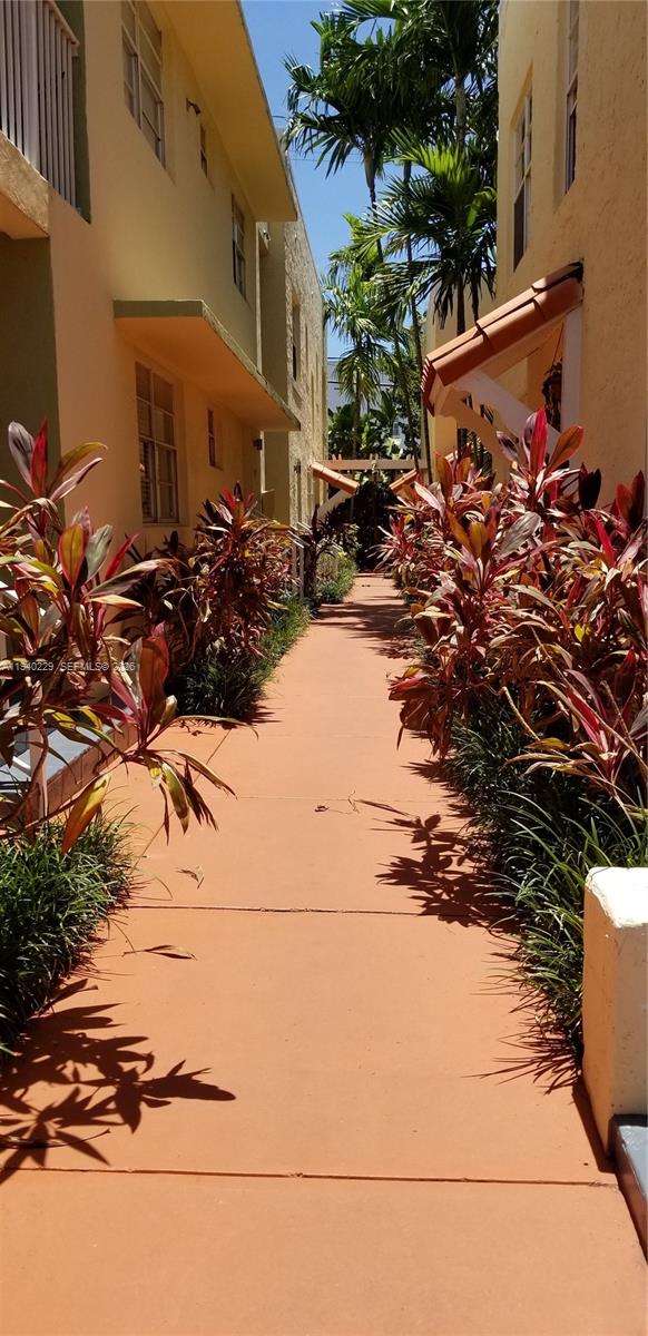 1337 Euclid Ave #101